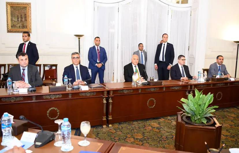 السيد الوزير أحمد عطاف يشارك في الاجتماع الوزاري للآلية الثلاثية لدول الجوار بشأن الأزمة في ليبيا