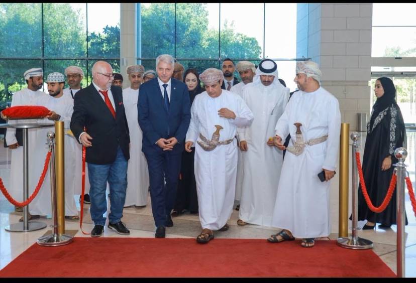 السفير د. محمد علي بوغازي يشارك في افتتاح معرض «إيدو تراك عُمان» للتعليم العالي والتدريب والتطوير المهني